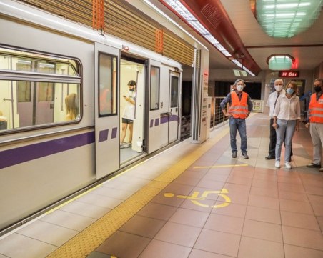 Метрото тръгва по третия нов лъч до дни