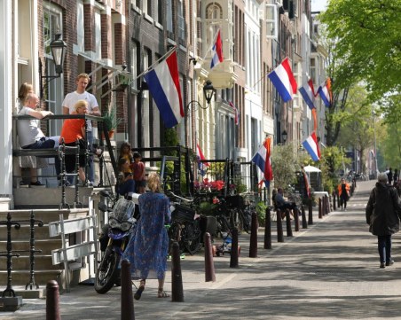 Поредната европейска страна връща ограниченията заради новата вълна от COVID-19