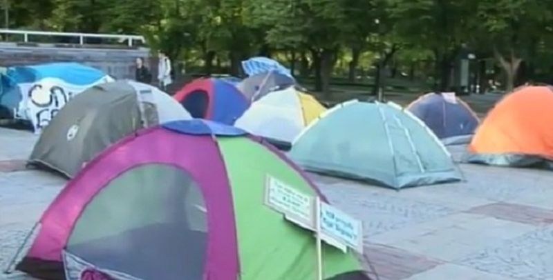 Поражение на палатковите лагери след дъжда в София