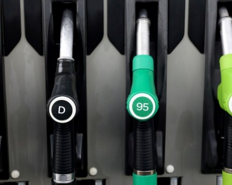 Изтеглиха от пазара 39 000 литра дизел след акция, разпоредена от ВАП