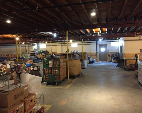 Фрапантни нарушения: БАБХ затвори склад за търговия на едро! Унищожават 957 кг храни