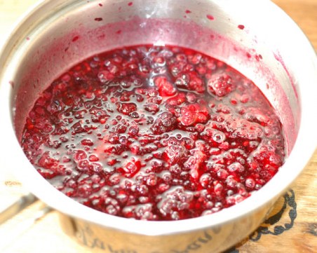 Сладко без варене на плодове - всички витамини остават в буркана