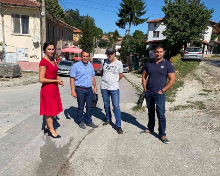 Инспектираха ремонта на важни артерии в Община Куклен
