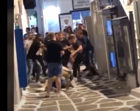 Излезе ВИДЕО от боя на Миконос, при който Хари Магуайър бе арестуван