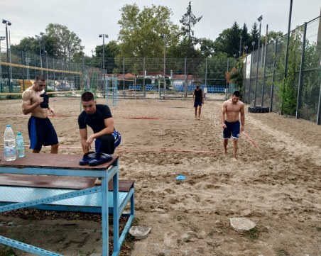 Академик Пд стартира подготовката си, представи новата емблема