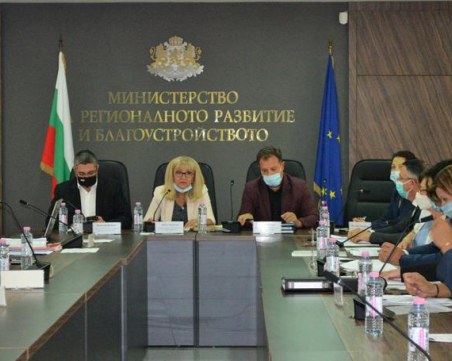 Актуализират Стратегията за децентрализация, искат по-самостоятелни общини