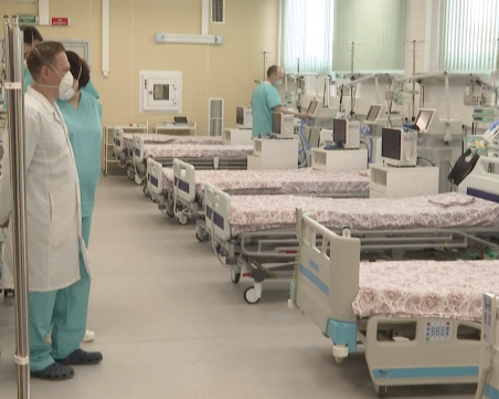 Извънредна проверка в COVID-19 отделение в Пловдивско! Връщат ли хора?