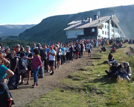 Експерт: Ние обичаме Рилските езера и така ги убиваме