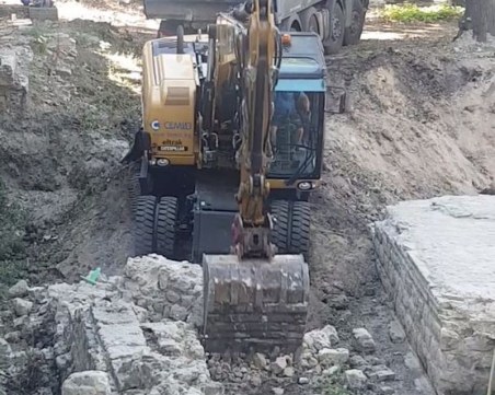 Разкопаха с багер античния Одесос във Варна