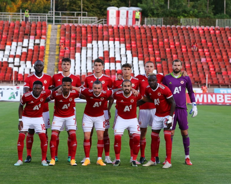 ЦСКА трепери, но се добра до втория кръг на Лига Европа