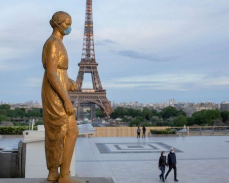 Франция се готви за пълна карантина, ако случаите трайно се вдигнат над 7000 на ден