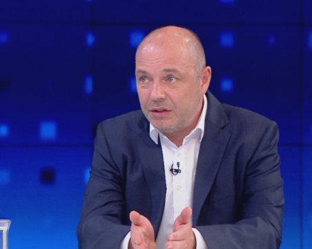 Проф. Габровски: Имаме отчетлив спад на заразените, но зимата е непредсказуема