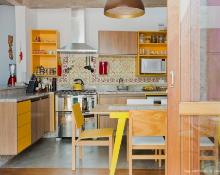 Шарена и стилна кухня! Как да съчетаем цветовете?