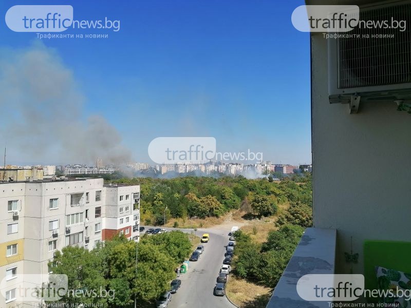 Пожар гори в