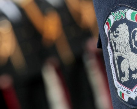 91 деца на загинали и пострадали служители на МВР получиха по 700 лева