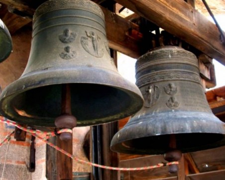 Камбанен звън оглася Пловдив в чест на новия параклис