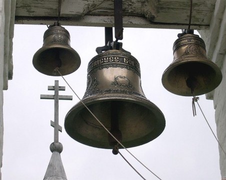 Всички църковни камбани в Пловдив бият за 15 минути днес