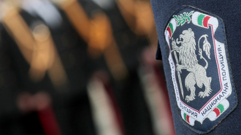 91 деца на загинали и пострадали служители на МВР получиха по 700 лева