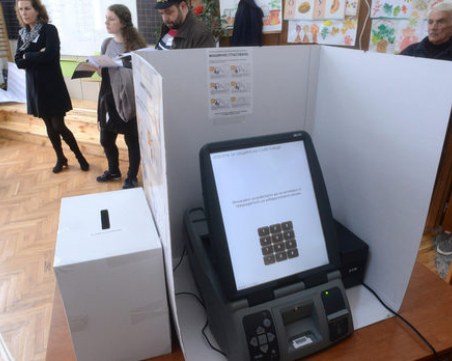 Правната комисия подкрепи идеите на ГЕРБ за машинното гласуване