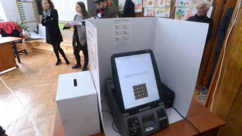 Правната комисия подкрепи идеите на ГЕРБ за машинното гласуване