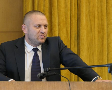 Директорът на СДВР: 20 полицаи са пострадали, ако се наложи ще използваме физическа сила