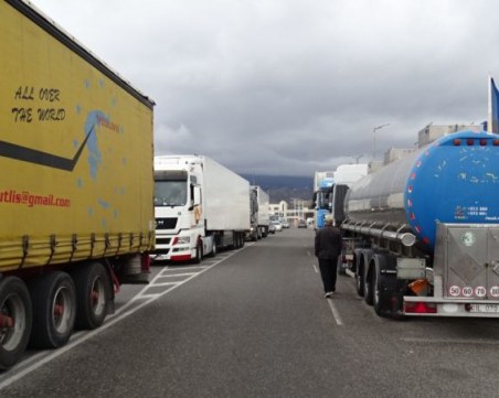 Превозвачи блокираха 