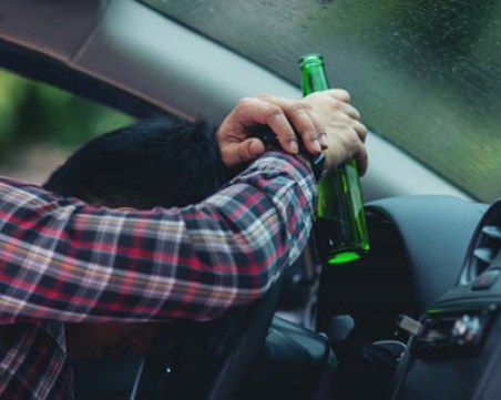 Пияни и надрусани шофьори преспаха в ареста в Пловдивско