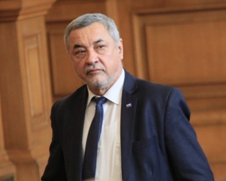 Валери Симеонов: Полицията трябва да действа с по-здрава ръка