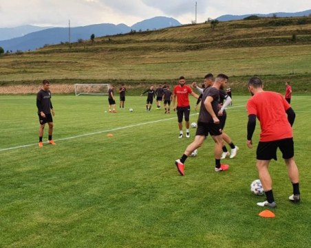 Локо замина на лагер в Боровец