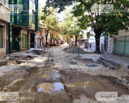 Започна асфалтирането на улиците по Водния цикъл в Пловдив