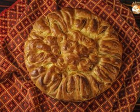 Лесна и подходяща за всяка трапеза - пухкава питка със сирене