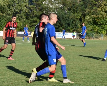 Спартак изпусна Карнобат след много пропуски