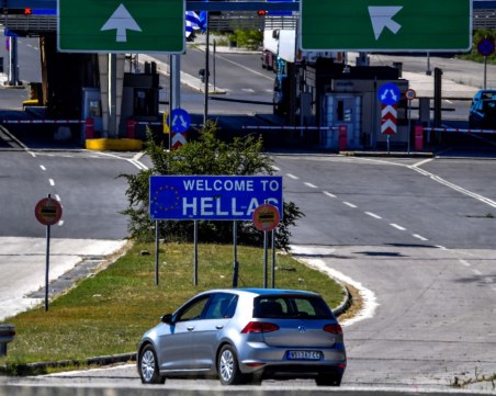 Гърция очаква скок на заразените през септември