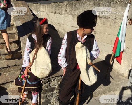 С възстановка за Левски посрещнаха президента в Брестовица