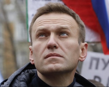 Навални е изведен от кома! Може да има дълготрайни увреждания
