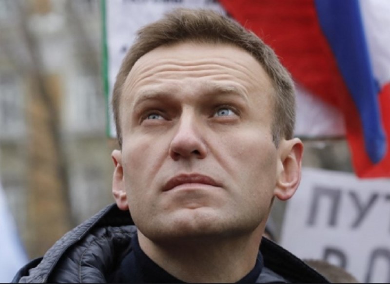 Навални е изведен от кома! Може да има дълготрайни увреждания
