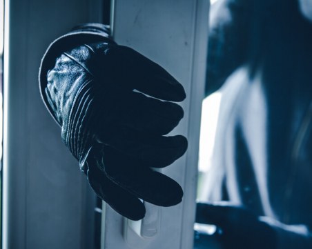 Крупен обир в жилище в София! Спипаха извършителя заради изтърван нож