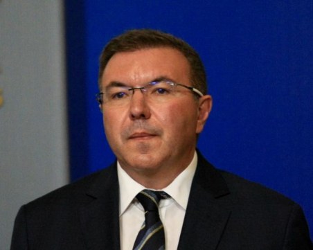 Министър Ангелов: Подсигурили сме ваксини за уязвимите хора, проучваме нагласите сред обществото