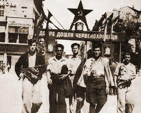 На този ден: 9 септември - датата, която продължава да разделя българите