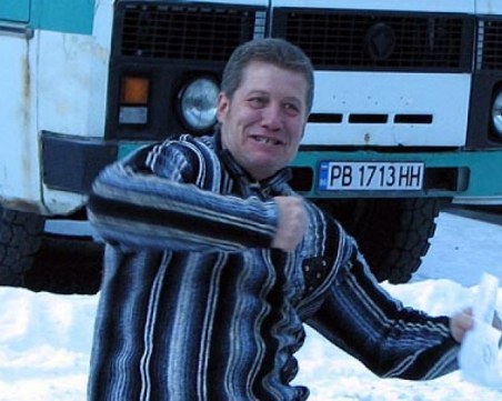 Възпалени хемороиди извадиха Личкана от ареста, прокуратурата го пусна на погребението на Цеко