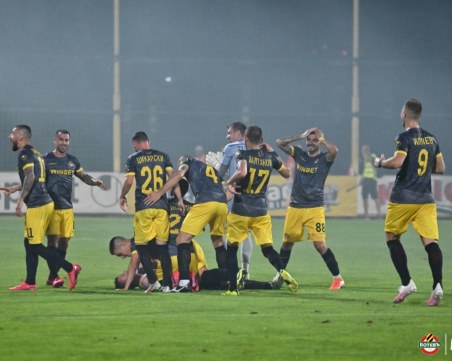 Двама от контузените в Ботев на линия за Царско село