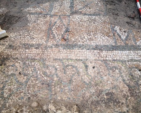 По искане на прокуратурата: Изследват унищожената древна мозайка в частен имот в Пловдив