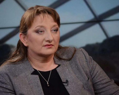 Сачева: Вредно е да има толкова много омраза и липса на диалог