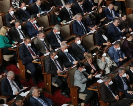 Депутати предлагат да отпаднат номерата на бюлетини при избори