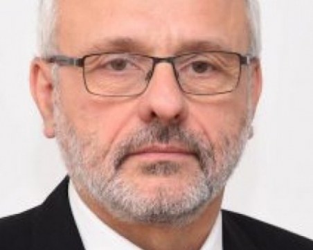 Директорът на Медицински надзор: Уволнен съм по донос на Мазератито, тя ще е следващият директор