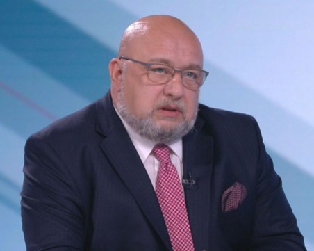 Министър Кралев: Не е ясно колко хора подкрепят протеста, продължаваме до редовните избори