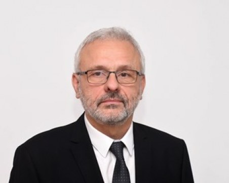 Ексдиректорът на 