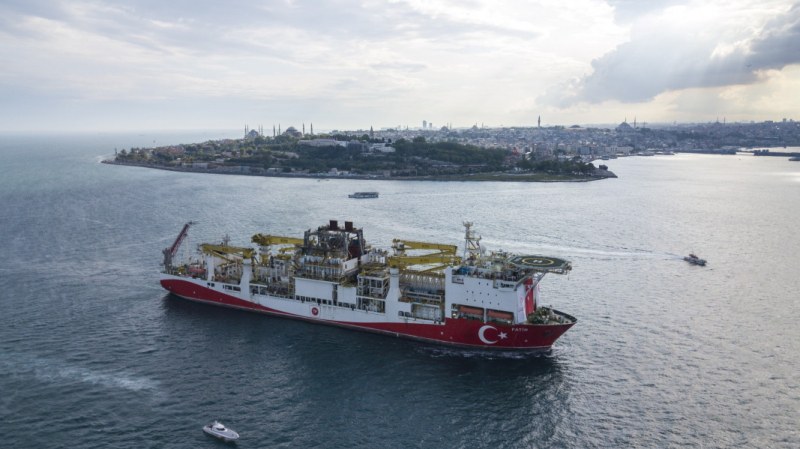 Турция изпраща втори сондажен кораб в Черно море