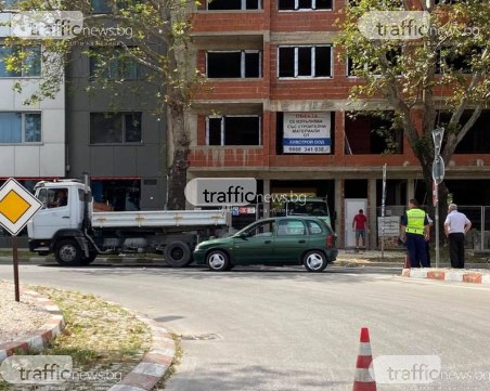 Кметът на асеновградско село блъсна млад пловдивчанин на пешеходна пътека