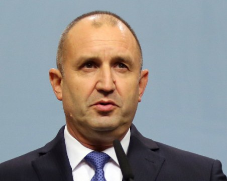 Президентът: Само със заплати не става, трябва да инвестираме в децата